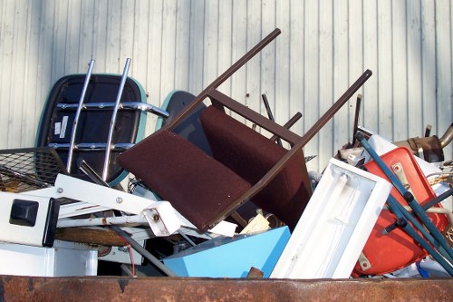 Eco-friendly disposal methods during home clearance